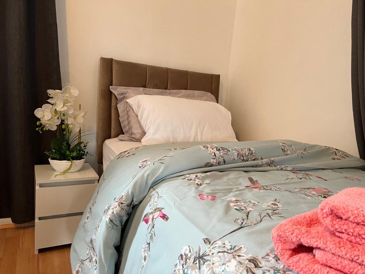 Park View Serviced Apartment - Next To Northolt Tube Station - Near Central London & Wembley Екстериор снимка